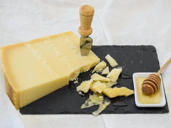 Parmigiano Reggiano 12 mesi (Copia) - immagine 4